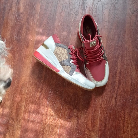 Michael Kors wedges - Picture 3 of 3